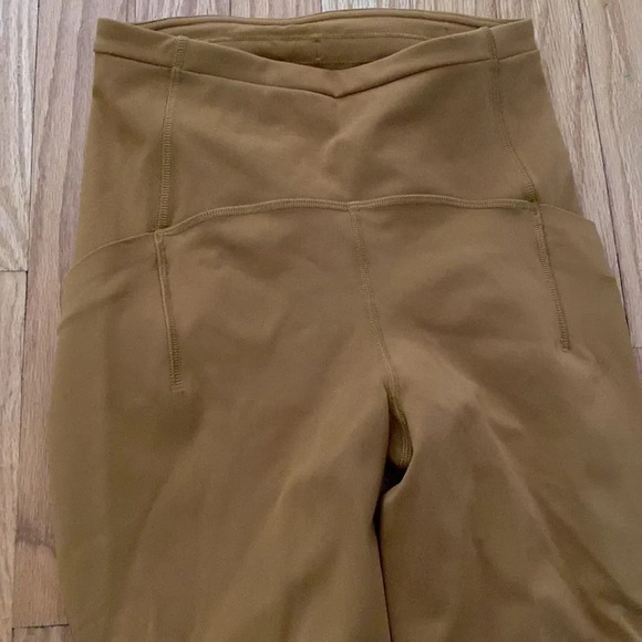 Lululemon sz 2 Fast and Free reflective high rise tights  NWOT - Picture 3 of 8